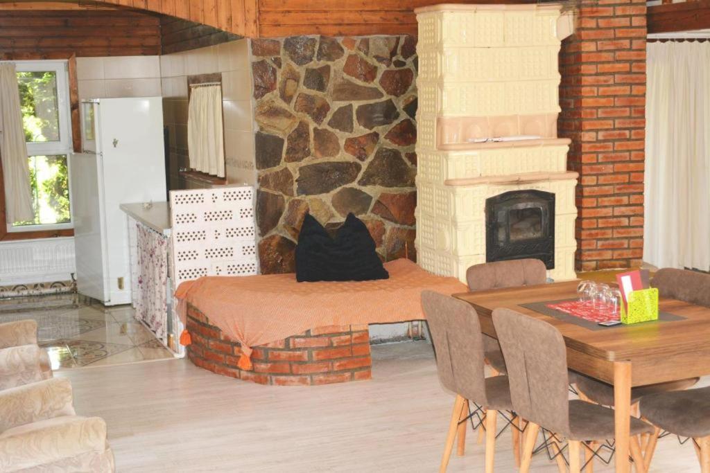 Colina Restaurant & Events Ξενοδοχείο Bistriţa Εξωτερικό φωτογραφία