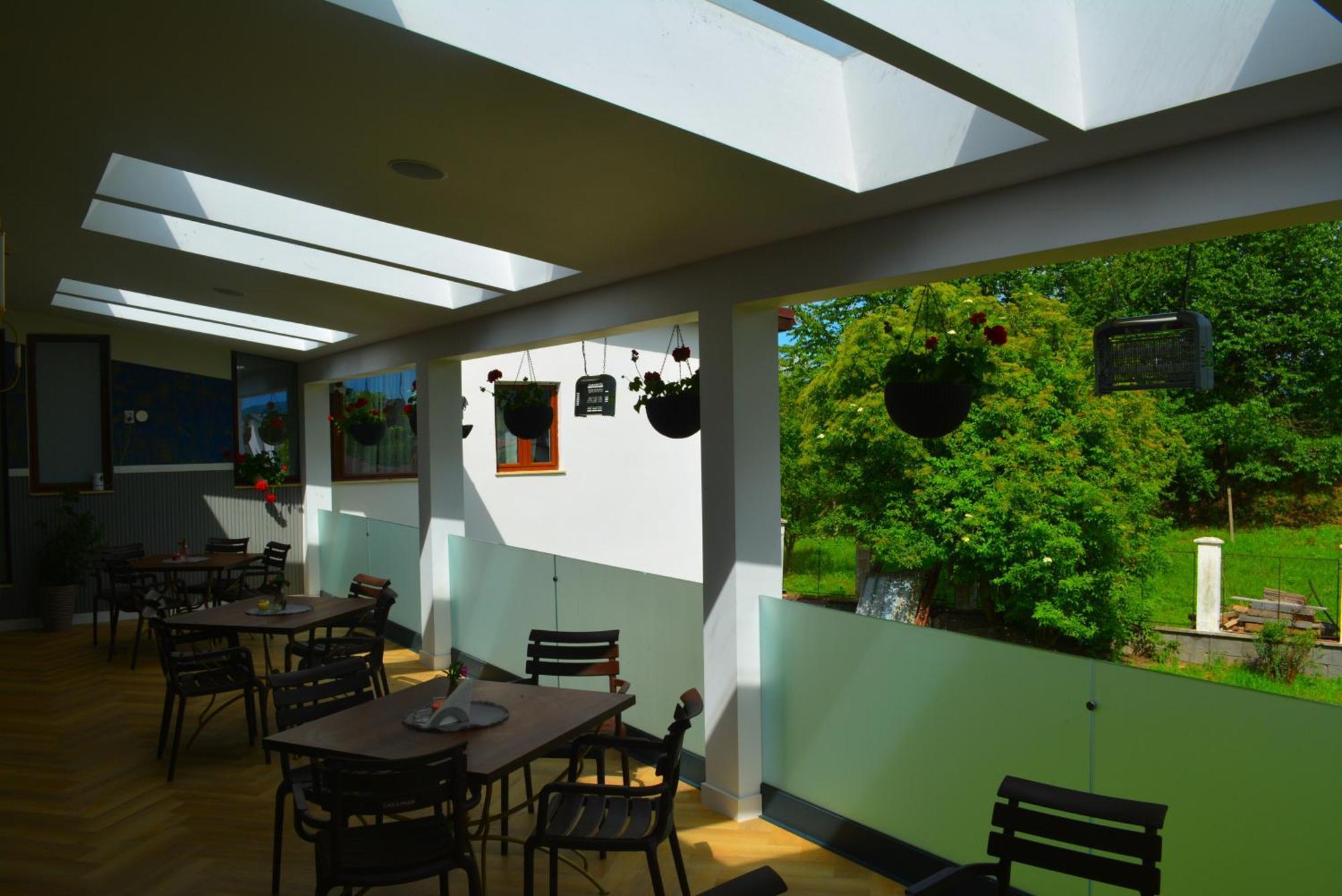 Colina Restaurant & Events Ξενοδοχείο Bistriţa Εξωτερικό φωτογραφία